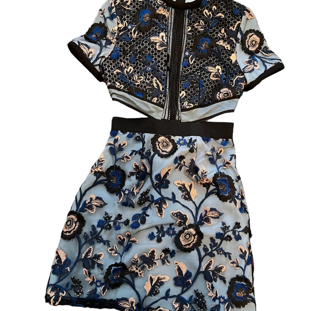 SELF PORTRAIT Party Dress. Young women’s gorgeous size 0 Exquisite details